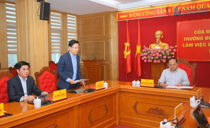 Ban Thường vụ Đảng ủy phường Cẩm Phả.