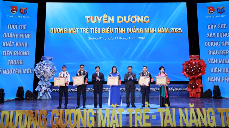 Các gương mặt trẻ tiêu biểu tỉnh Quảng Ninh năm 2025 được vinh danh tại buổi lễ.