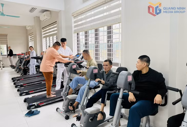 Các đối tượng bảo trợ xã hội được chăm sóc tại Trung tâm Trợ giúp xã hội tỉnh.