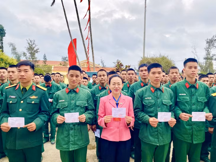 Đặc khu Cô Tô là một trong 15 địa phương hoàn thành 100% việc bỏ phiếu.