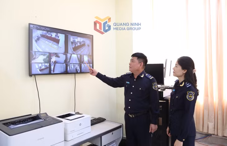 Hệ thống camera siám sát hoạt động XNK hàng hoá tập trung tại Hải quan cửa khẩu Hoành Mô.