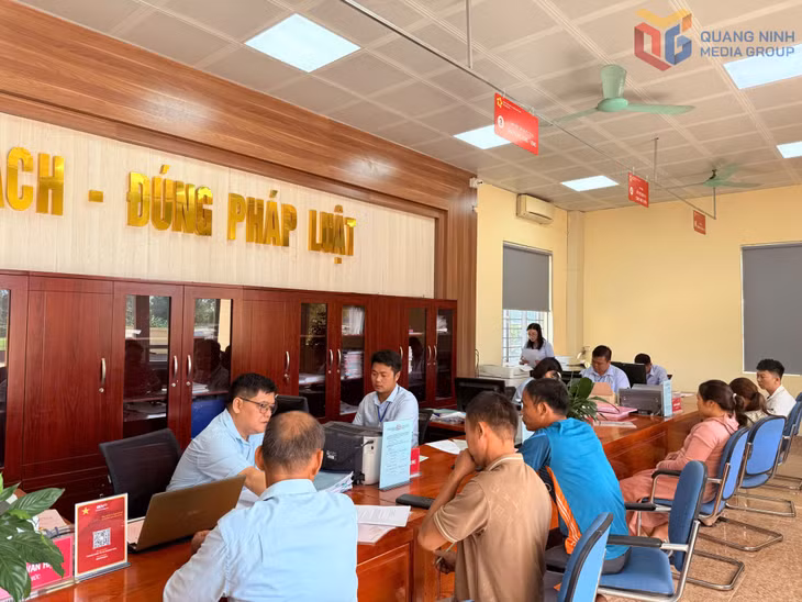 Giải quyết TTHC tại Trung tâm Phục vụ hành chính công xã Đường Hoa.
