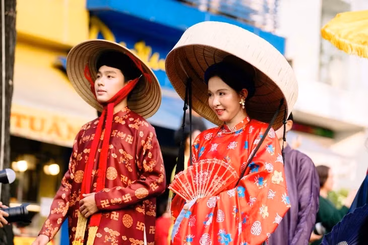 Ngày hội Tóc xanh vạt áo là dịp để người trẻ thể hiện tình yêu với di sản văn hóa Việt - Ảnh: THANH HIỆP