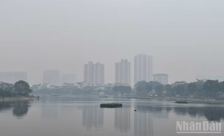 Dự báo khu vực Hà Nội có mưa vài nơi, sáng sớm có nơi có sương mù. (Ảnh minh họa: Đ.T)