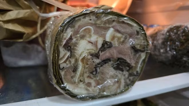 Nên lưu ý bảo quản giò xào đúng cách giúp giữ được độ thơm ngon và tránh ám mùi lên thực phẩm khác. Ảnh: Tuấn Đạt