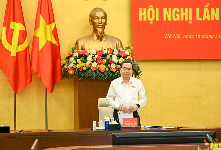 Bí thư Đảng ủy Quốc hội, Chủ tịch Quốc hội Trần Thanh Mẫn phát biểu tại hội nghị. (Ảnh: DUY LINH)