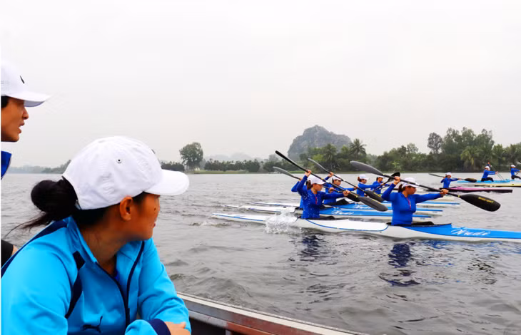 Giải thưởng là động lực để các HLV tiếp tục cống hiến, đào tạo thêm nhiều lớp VĐV tài năng cho thể thao Quảng Ninh.