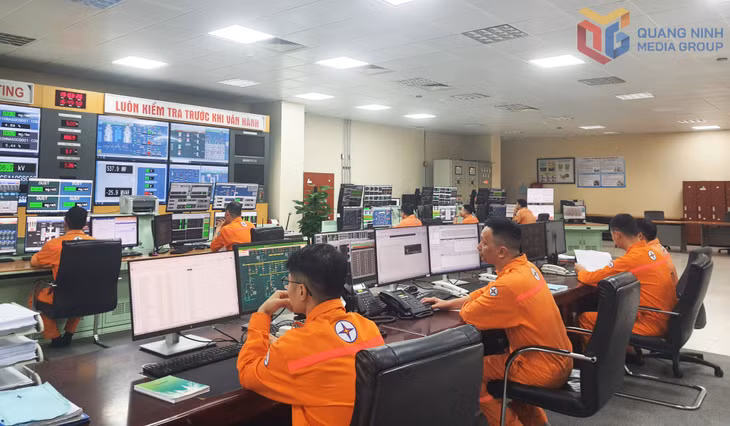 Khu vực điều khiển sản xuất của Nhà máy Nhiệt điện Mông Dương 1.