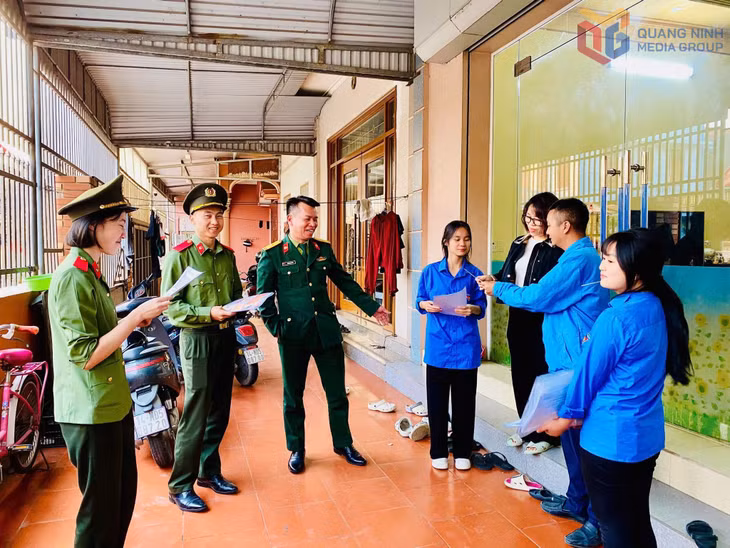 Tuổi trẻ Đông Triều ra quân tuyên truyền cuộc bầu cử đại biểu Quốc hội và đại biểu HĐND các cấp.