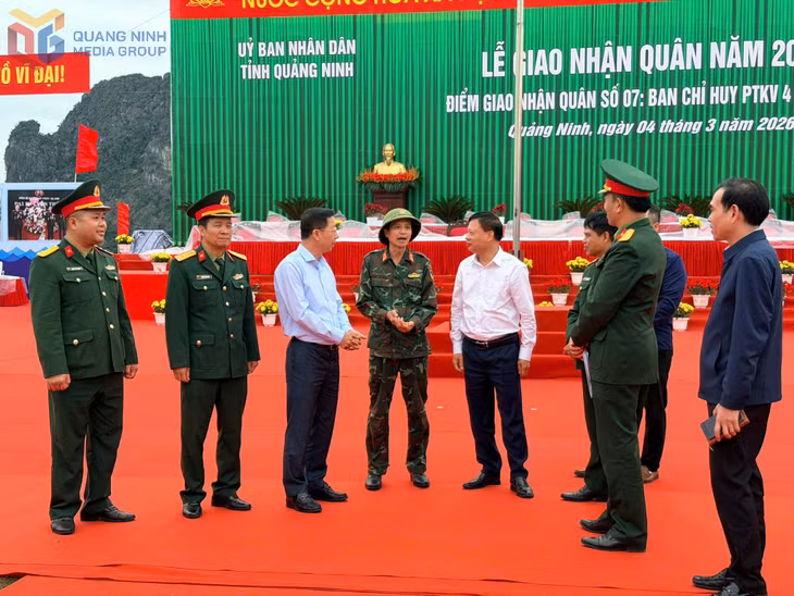 Đồng chí Lê Văn Ánh, Phó Chủ tịch UBND tỉnh kiểm tra công tác chuẩn bị tổ chức lễ giao nhận quân năm 2026.