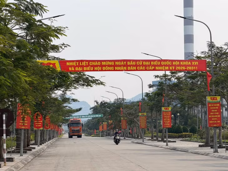 Nhiệt điện Quảng Ninh: Phát huy tinh thần trách nhiệm, hướng tới ngày hội toàn dân ảnh 1 Nhiệt điện Quảng Ninh: Phát huy tinh thần trách nhiệm, hướng tới ngày hội toàn dân ảnh 1