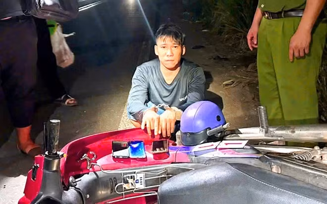 Công an xã Minh Đức truy bắt thành công đối tượng cướp tài sản. Ảnh: Công an tỉnh Đồng Nai