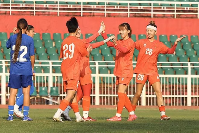 U20 nữ Việt Nam thắng thuyết phục U20 Uzbekistan trước thềm nhiệm vụ quốc tế. Ảnh: VFF