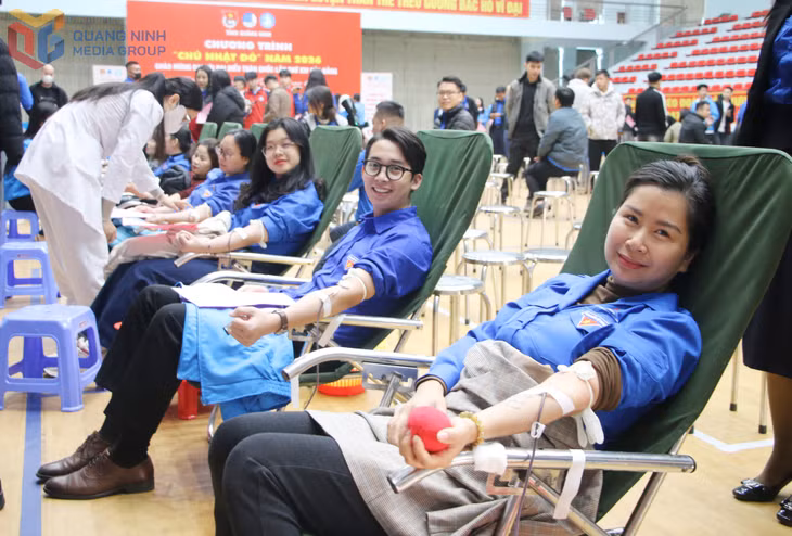Đông đảo ĐVTN tham gia hiến máu tại Ngày Chủ nhật đỏ năm 2026.