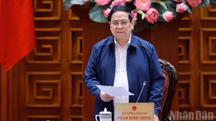 Thủ tướng Chính phủ Phạm Minh Chính chủ trì cuộc họp. (Ảnh: TRẦN HẢI)