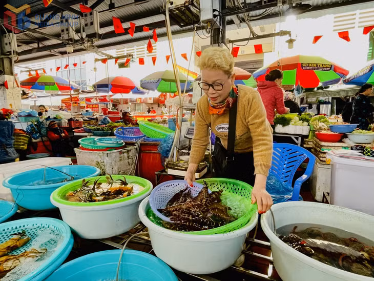 Các mặt hàng thủy sản phong phú, đa dạng.