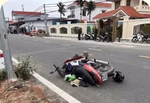 Hiện trường vụ tai nạn giữa xe máy và người đi bộ. Ảnh: Ban An toàn giao thông Hải Phòng