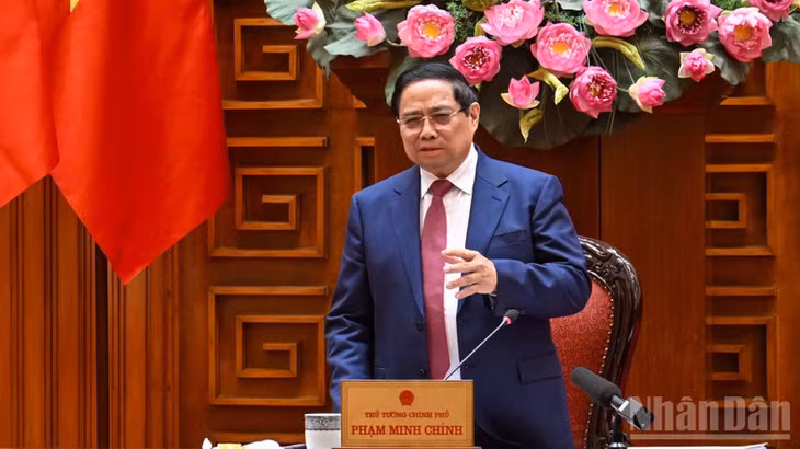 Thủ tướng Chính phủ Phạm Minh Chính phát biểu ý kiến chỉ đạo cuộc họp. (Ảnh: TRẦN HẢI)