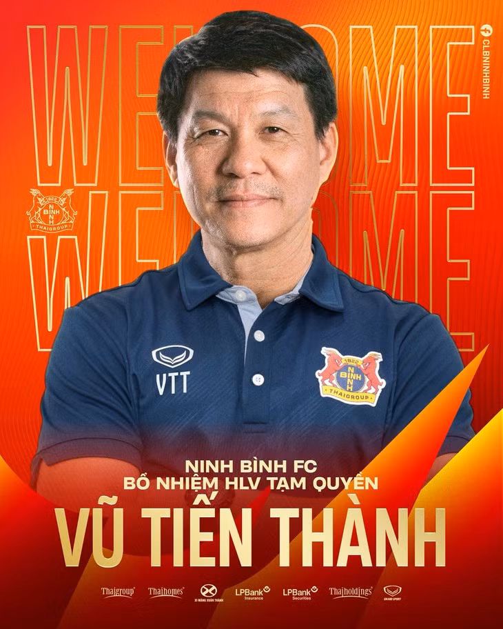 CLB Ninh Bình ra mắt HLV tạm quyền Vũ Tiến Thành - Ảnh: NINH BÌNH FC
