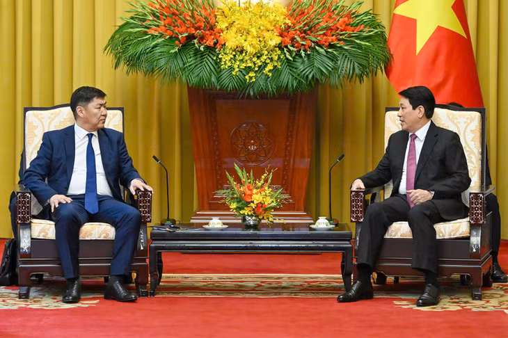 Chủ tịch nước Lương Cường tiếp Chánh án Tòa án tối cao Mông Cổ Ganzorig Damdin. (Ảnh: THỦY NGUYÊN)