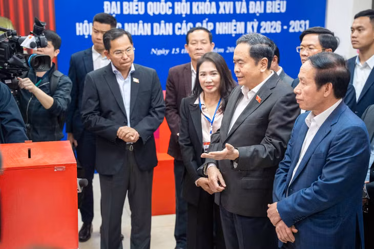 Chủ tịch Quốc hội Trần Thanh Mẫn kiểm tra công tác chuẩn bị bầu cử tại thành phố Hải Phòng, ngày 26/2/2026. (Ảnh: Media Quốc hội)