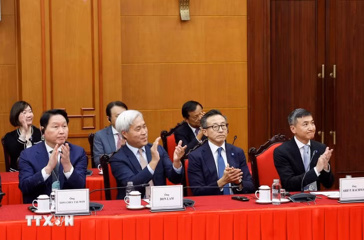 Đại diện các doanh nghiệp dự cuộc gặp mặt - Ảnh: TTXVN