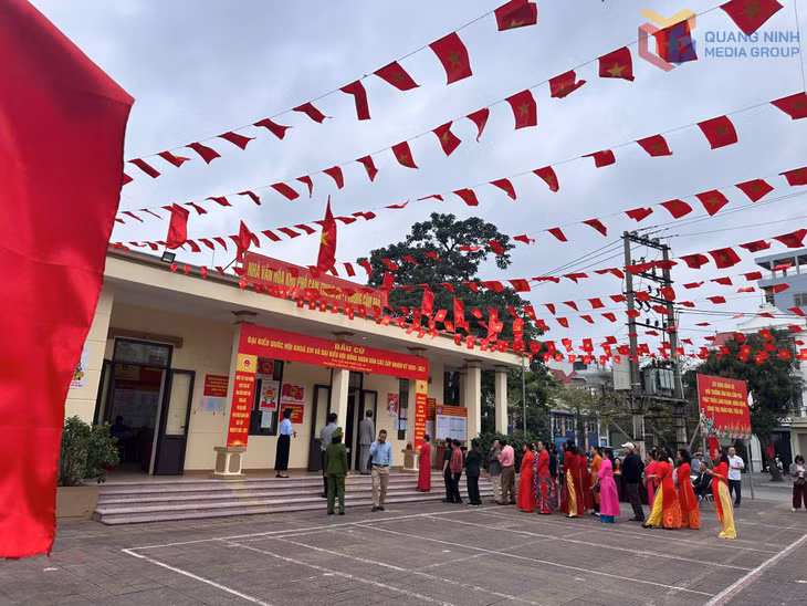 Nhà văn hóa được sử dụng làm địa điểm bầu cử đại biểu Quốc hội khóa XVI và HĐND các cấp nhiệm kỳ 2026-2031 tại phường Cẩm Phả. Ảnh: Thành Công.