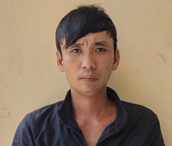 Nguyễn Văn Khanh tại cơ quan công an - Ảnh: HOÀNG ĐÔ