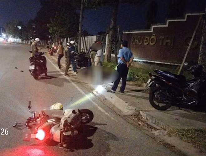 Các đơn vị nghiệp vụ Công an TPHCM đang điều tra, làm rõ vụ nam công nhân bị đâm tử vong trên đường đi làm về. Ảnh: Bạn đọc cung cấp