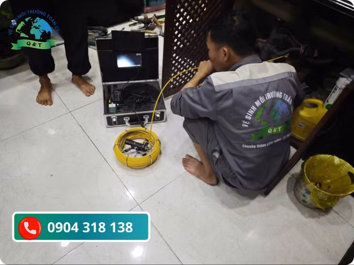 Hút hầm cầu Quận 5 tại hutcong.com&nbsp; - Giải pháp vệ sinh cần thiết cho khu vực kinh doanh sôi động ảnh 1