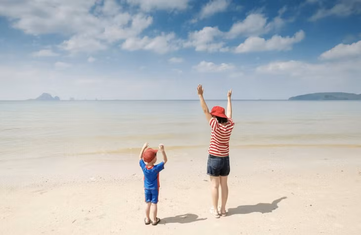 Du lịch gần Hà Nội cùng trẻ nhỏ cần chuẩn bị kỹ lưỡng. Ảnh: Thùy Dương