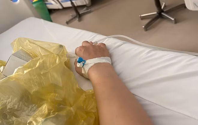 63 người nghi bị ngộ độc thực phẩm sau khi ăn bánh kem. Ảnh: Nam Phương