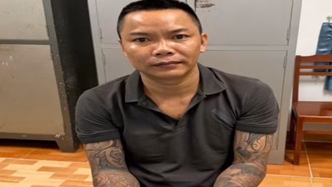 Bà C được Triều cho vay tiền nhưng không khả năng chi trả, Triều đã tự ý vào nhà bà C tháo dỡ tài sản. Ảnh: Công an cung cấp