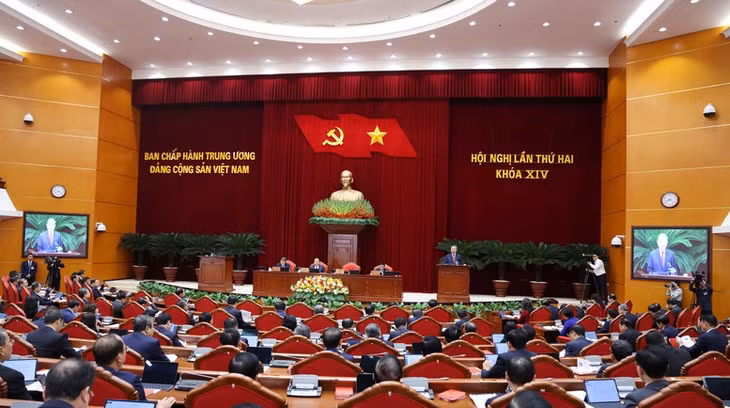Phiên khai mạc Hội nghị lần thứ hai Ban Chấp hành Trung ương Đảng khoá XIV - Ảnh: VGP