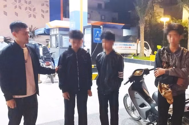 Công an phường Thành Sen phát hiện, ngăn chặn 3 thiếu niên tụ tập chuẩn bị đua xe, gây rối trật tự công cộng. Ảnh: Công an Hà Tĩnh