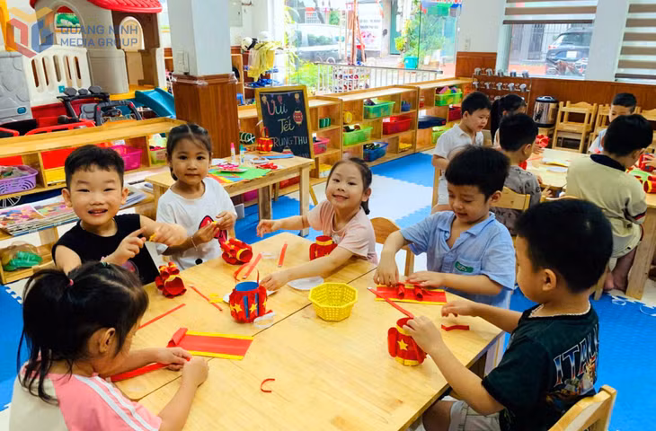 Tổ chức các hoạt động mới mẻ, luôn thay đổi là cách Trường Mầm non Kitty làm sinh động các chương trình trải nghiệm Trung thu.