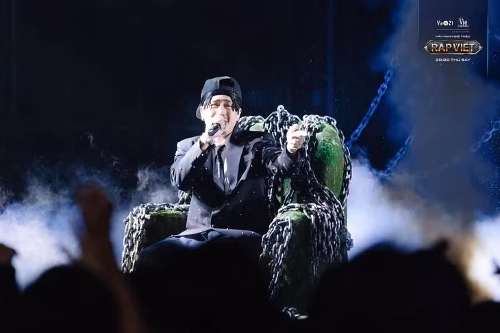 Tiết mục Qua từng khung hình của Hustlang Robber tại Rap Việt mùa 4 - Ảnh: FBNV