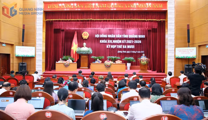 Quang cảnh Kỳ họp.