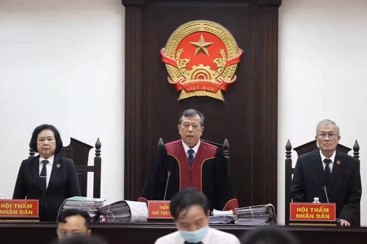 HĐXX tuyên án đối với các bị cáo. Ảnh: Anh Tú
