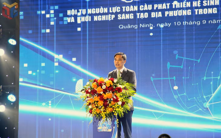 Đồng chí Vũ Văn Diện, Phó Chủ tịch Thường trực UBND tỉnh phát biểu khai mạc sự kiện trung tâm của Diễn đàn Khởi nghiệp sáng tạo quốc gia lần thứ 7 – Quảng Ninh 2025.