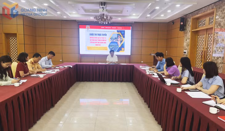 Đồng chí Mai Vũ Tuấn, Giám đốc Sở Tư pháp, Trưởng Ban Tổ chức cuộc thi chủ trì.