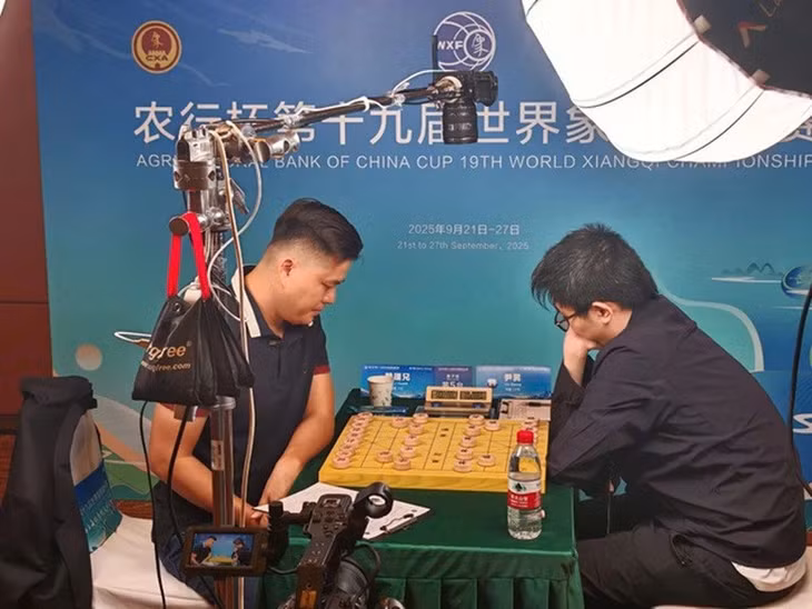 Lại Lý Huynh đã giành chiến thắng tại trận chung kết Giải cờ tướng thế giới 2025. Ảnh: VXF