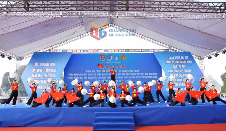 Tỉnh Đoàn tổ chức Ngày hội “Tuổi trẻ Quảng Ninh - Tự hào và tiến bước” chào mừng Đại hội đại biểu Đảng bộ tỉnh lần thứ XVI. Ảnh: Nguyễn Dung