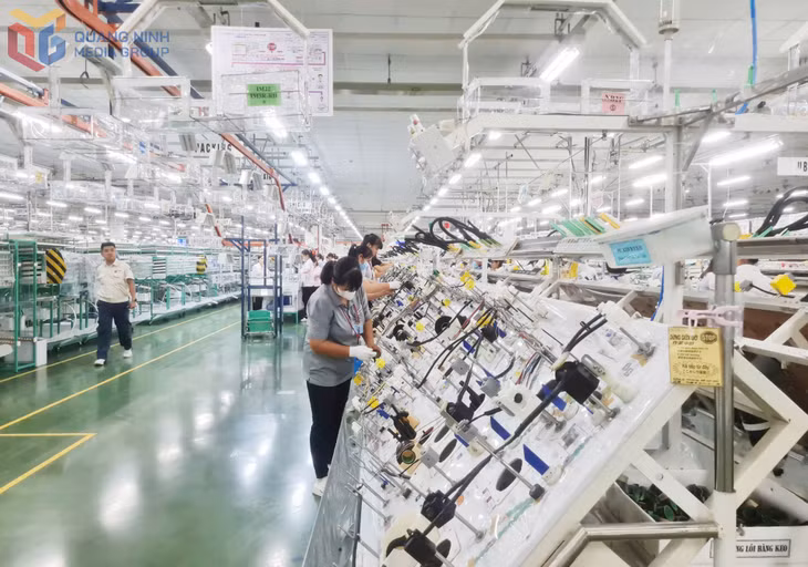 Dây chuyền sản xuất hiện đại của Công ty Yazaki tại KCN Đông Mai.