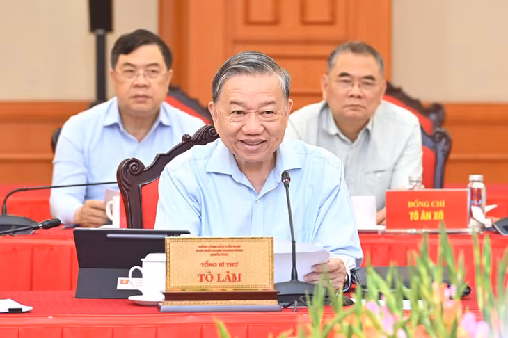 Tổng Bí thư Tô Lâm phát biểu chỉ đạo tại cuộc làm việc với Ban Thường vụ Đảng ủy Công an Trung ương. (Ảnh: ĐĂNG KHOA)
