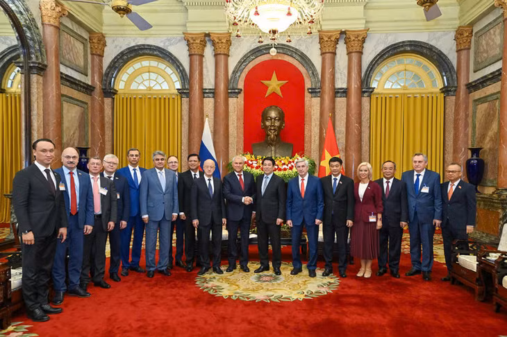 Các đại biểu dự buổi tiếp. (Ảnh: THỦY NGUYÊN)