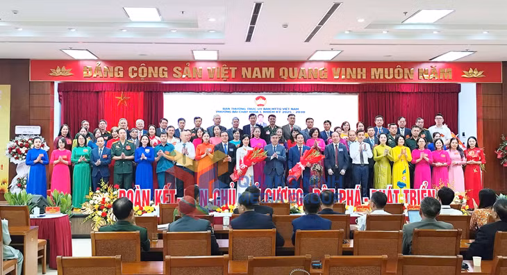 58 đại biểu tham gia Ủy viên Ủy ban MTTQ Việt Nam phường Bãi Cháy khoá I, nhiệm kỳ 2025 - 2030 (5-2025). Ảnh: Thiên Trang