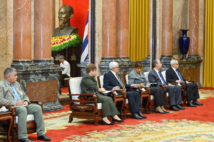 Các đại biểu Cuba tại buổi hội kiến.