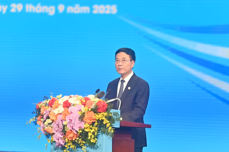 Bộ trưởng Khoa học và Công nghệ Nguyễn Mạnh Hùng trình bày diễn văn tại Lễ kỷ niệm. (Ảnh: ĐĂNG KHOA)