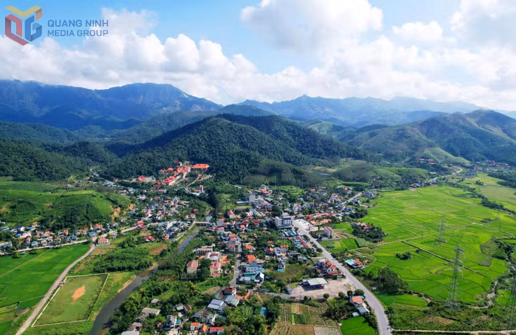 Cung đường chạy tuyệt đẹp giữa màu xanh ngát núi rừng Yên Tử của Giải chạy Ultra Trail Yên Tử 2025.